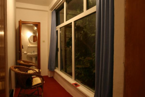 Гостиница Guesthouse Pension Andrea  Тирана